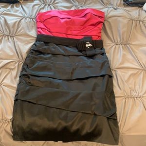 WHBM Size 12 Strapless Cocktail Dress in Berry Pink and Black